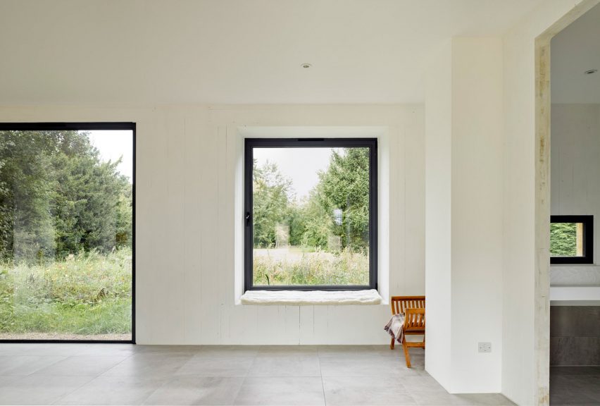Hurdle House by Adam Knibb Architects