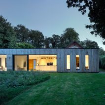 Hurdle House by Adam Knibb Architects
