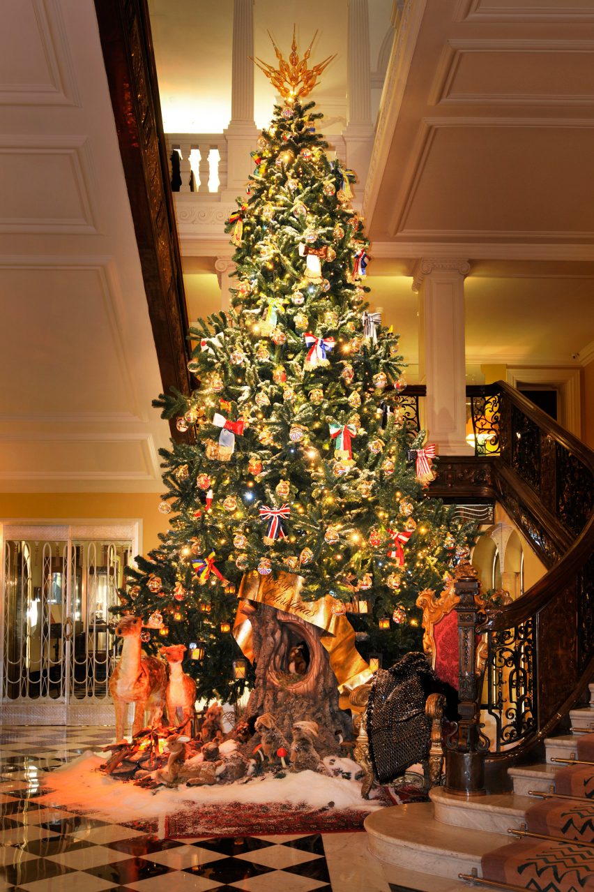 News: Jony Ive and Marc Newson to design Christmas tree