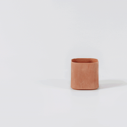 Kilo and Cobe flowerpots