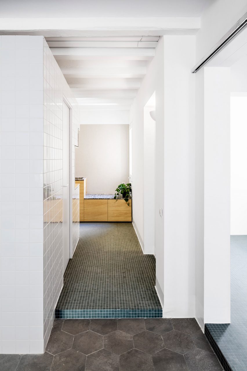 La Carmina by RAS studio