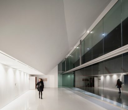 lucena-auditorium-mx-si-architecture-cultural-spain_dezeen_2364_col_12