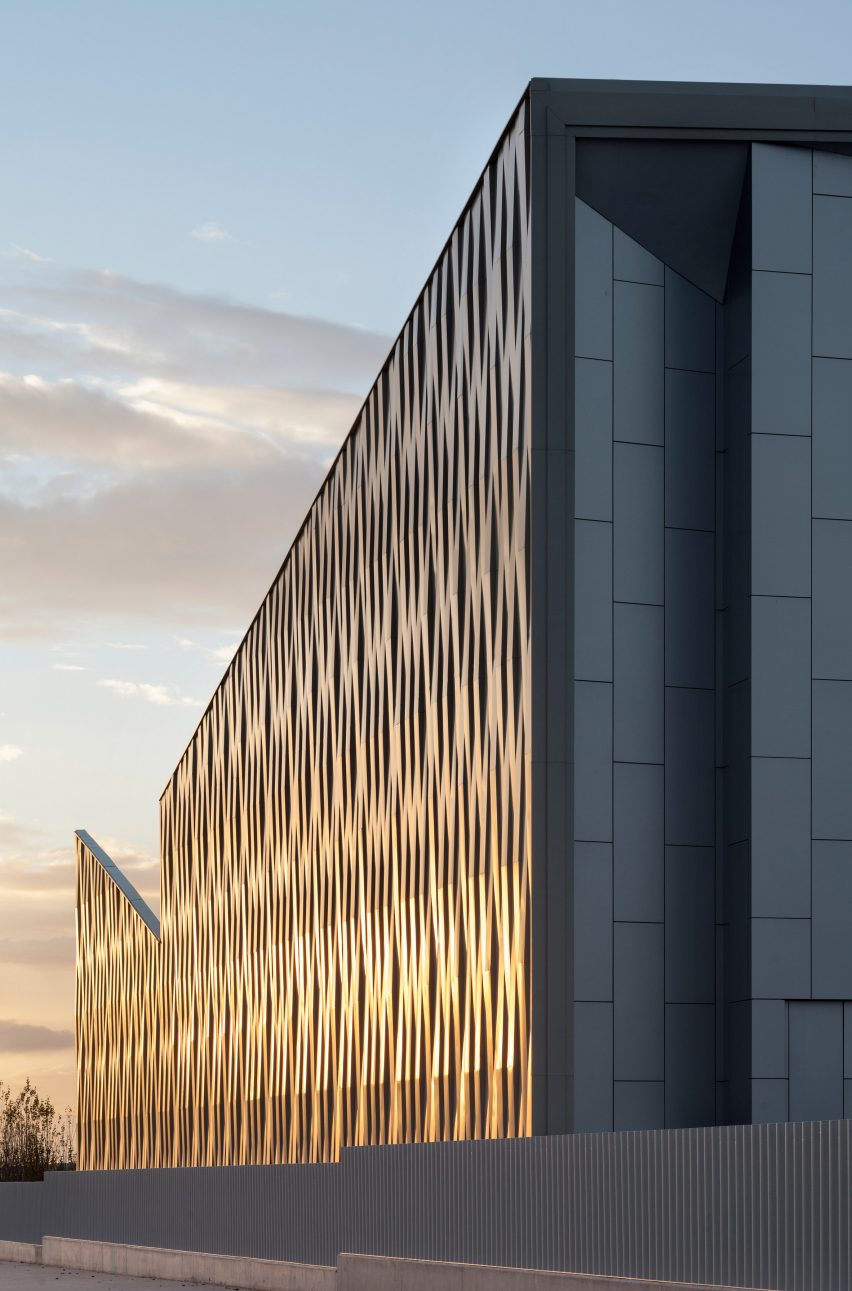 Lucena auditorium by MX_SI