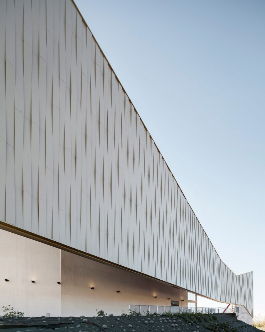 Lucena auditorium by MX_SI