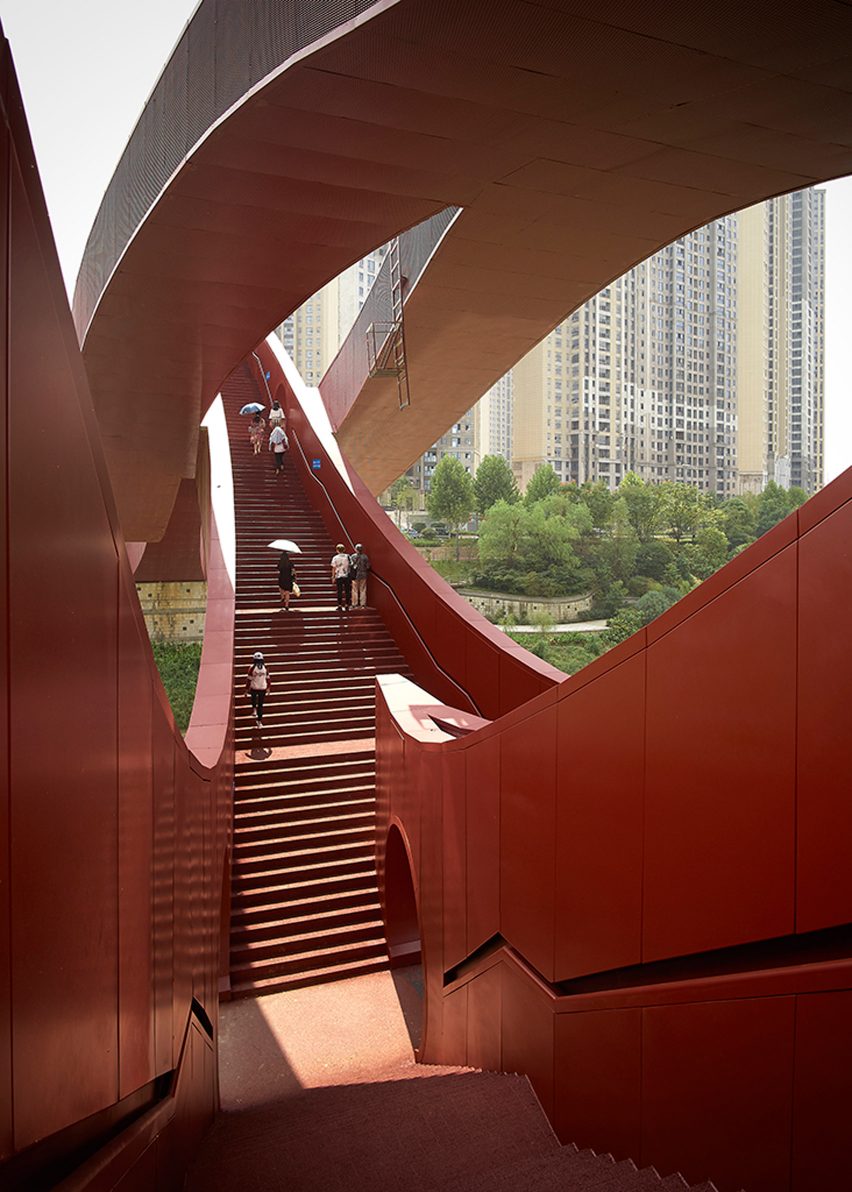 lucky-knot-pedestrian-bridge-infrastructure-design-architecture-next-architects-meixi-lake-china_dezeen_1704_col_0