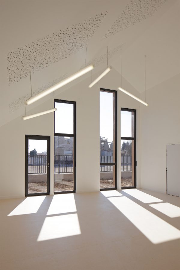 Maison de la Petite Enfance by Nomde Architectes