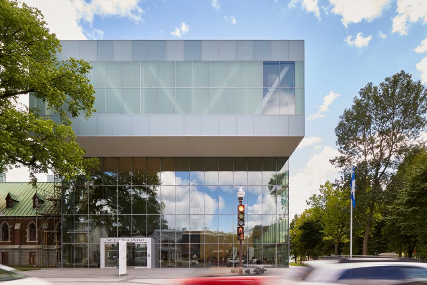 MNBAQ by OMA photographs
