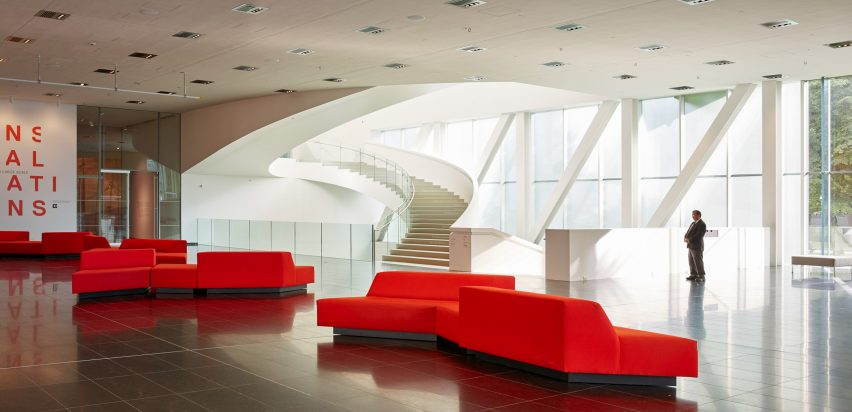 MNBAQ by OMA photographs