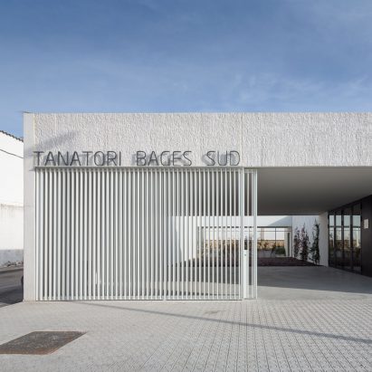 Morgue in Sant Vicenç de Castellet by Barceló Balanzó Arquitectes