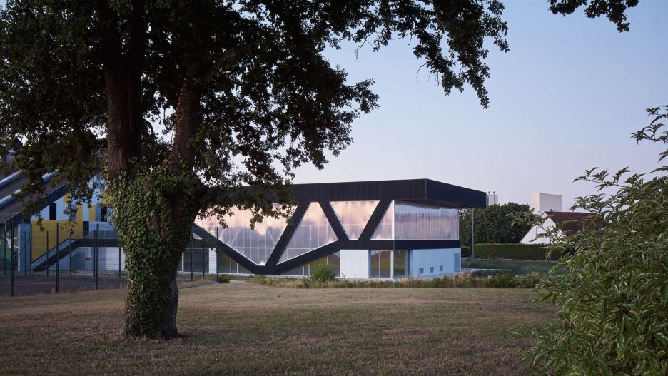 Nathalie Mauclair Gymnasium