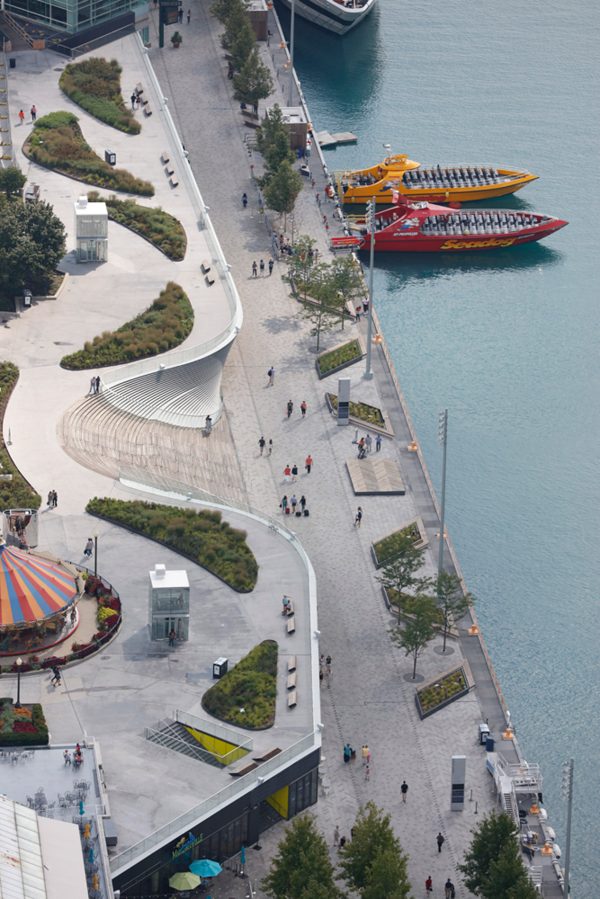 Chicago Navy Pier by James Corner