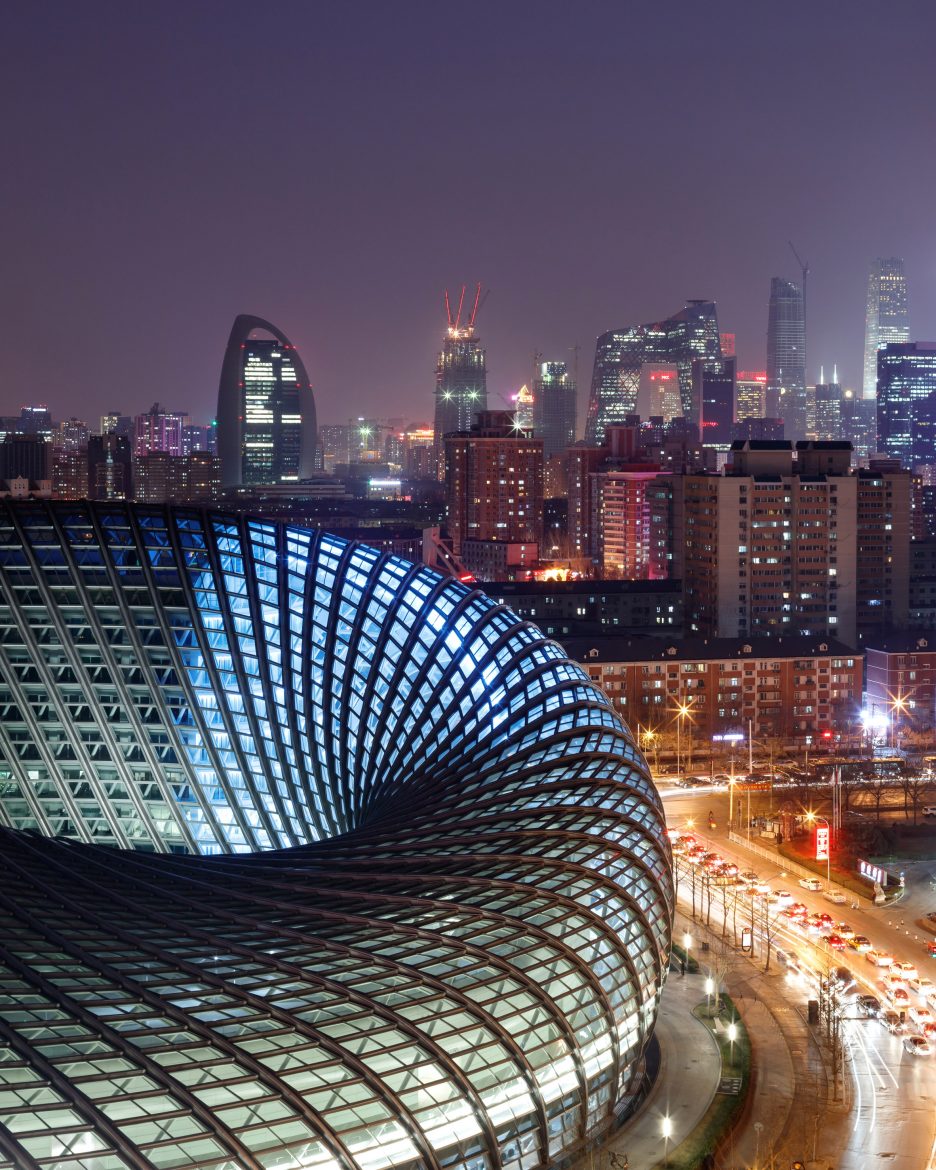 Phoenix International Media Center by BIAD UFo