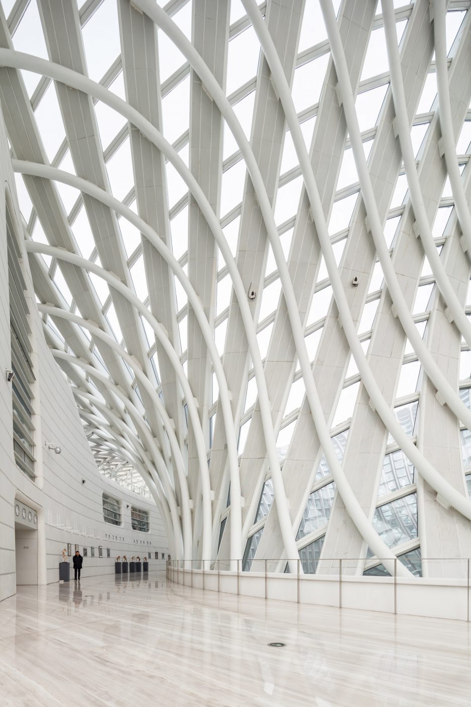 Phoenix International Media Center by BIAD UFo