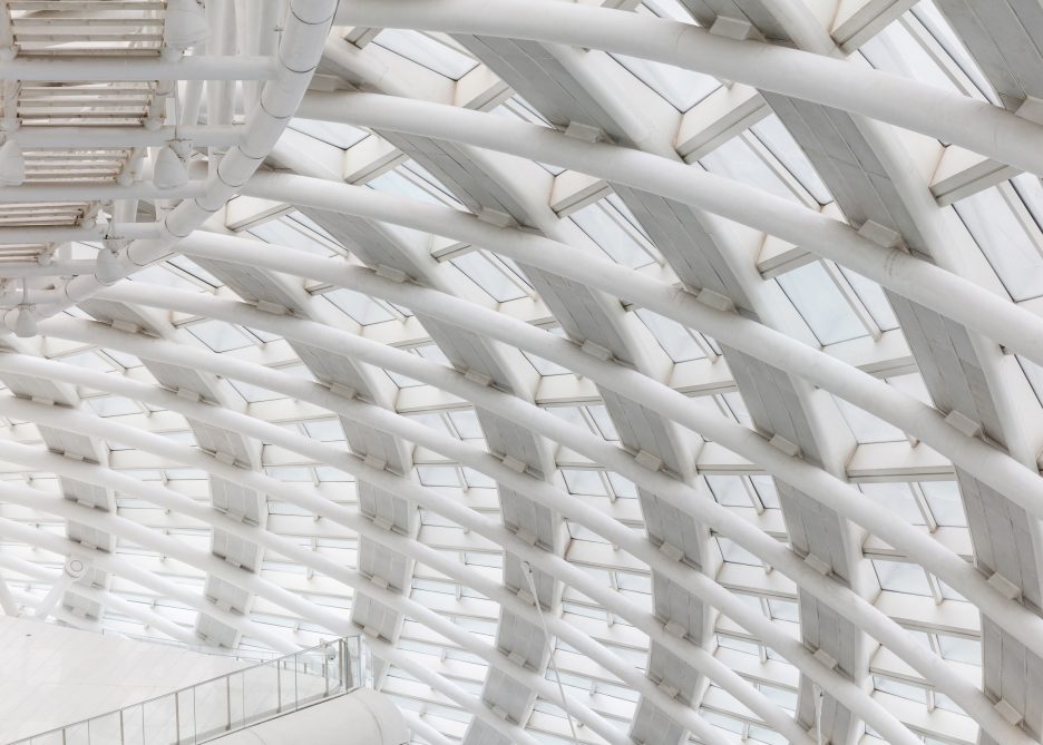 Phoenix International Media Center by BIAD UFo