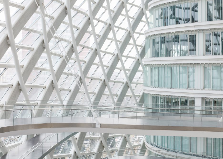 Phoenix International Media Center by BIAD UFo