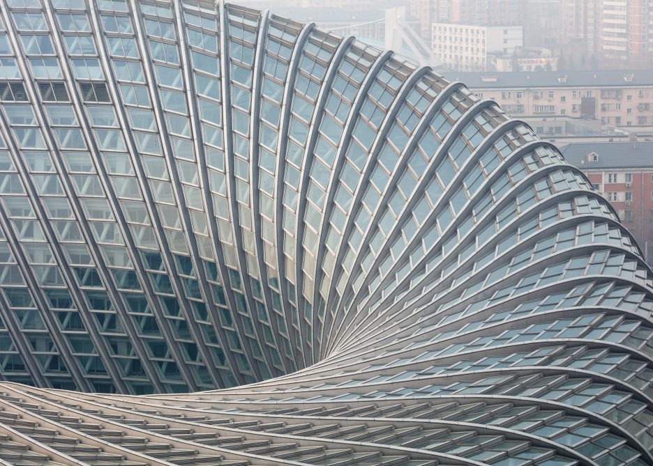 Phoenix International Media Center by BIAD UFo
