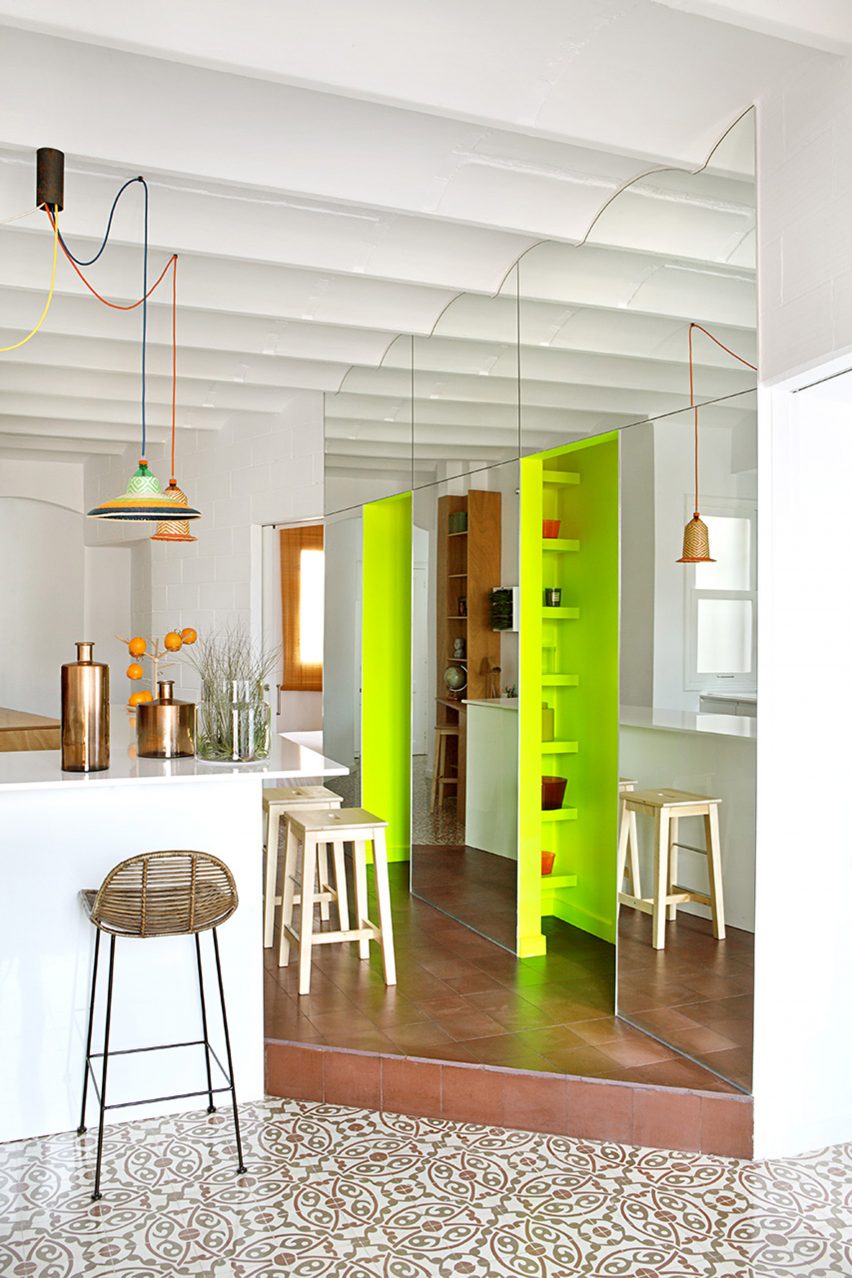 Piso Pereiv44 by Miel Arquitectos