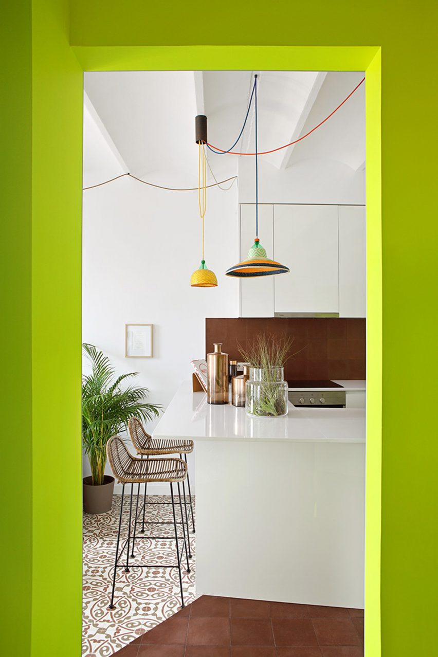 Piso Pereiv44 by Miel Arquitectos