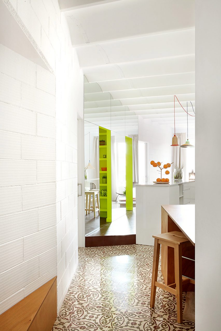 Piso Pereiv44 by Miel Arquitectos