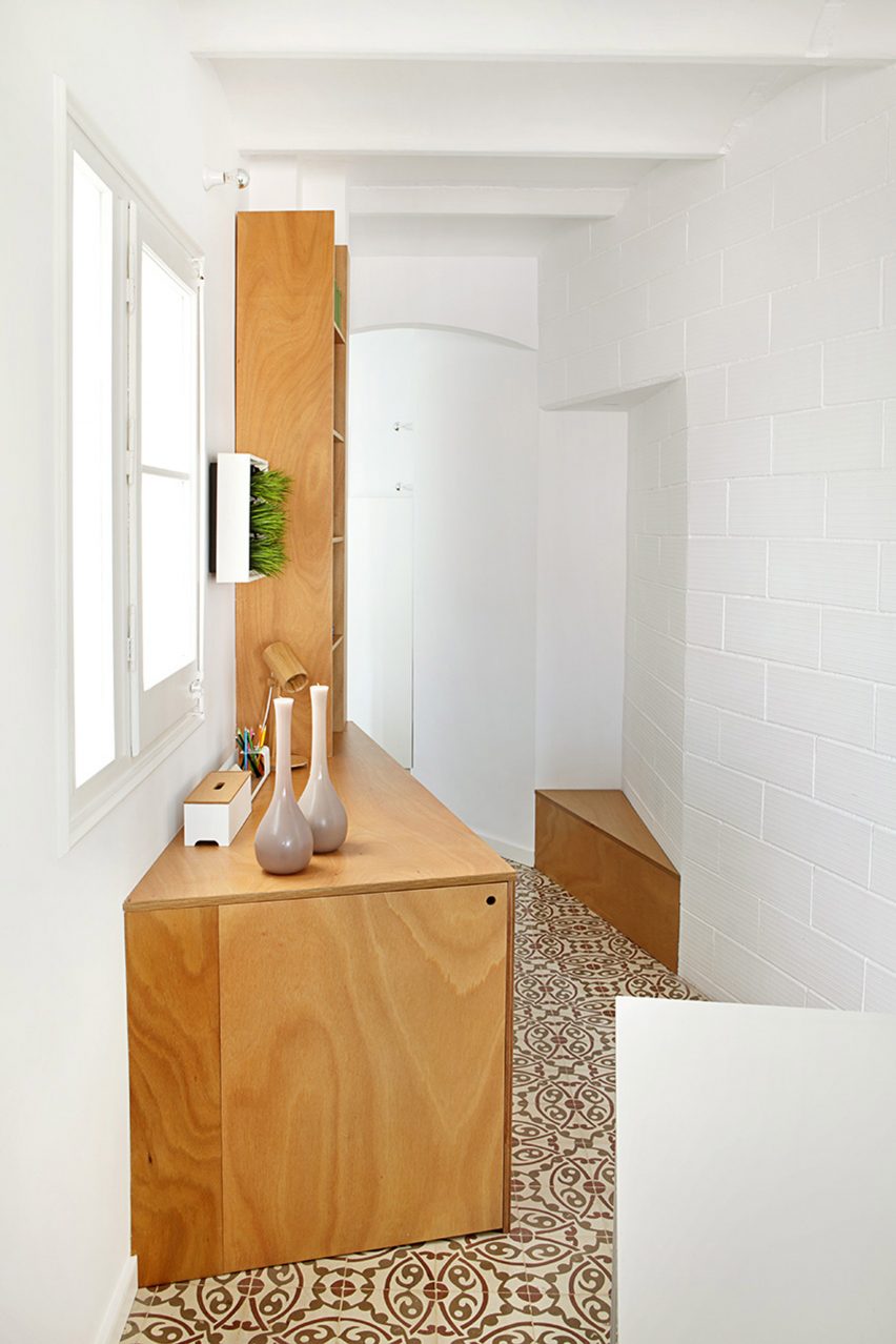 Piso Pereiv44 by Miel Arquitectos