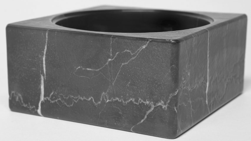PK-Marble sculptural piece from Poul Kjaerholm PK-600 and PK-Bowl base