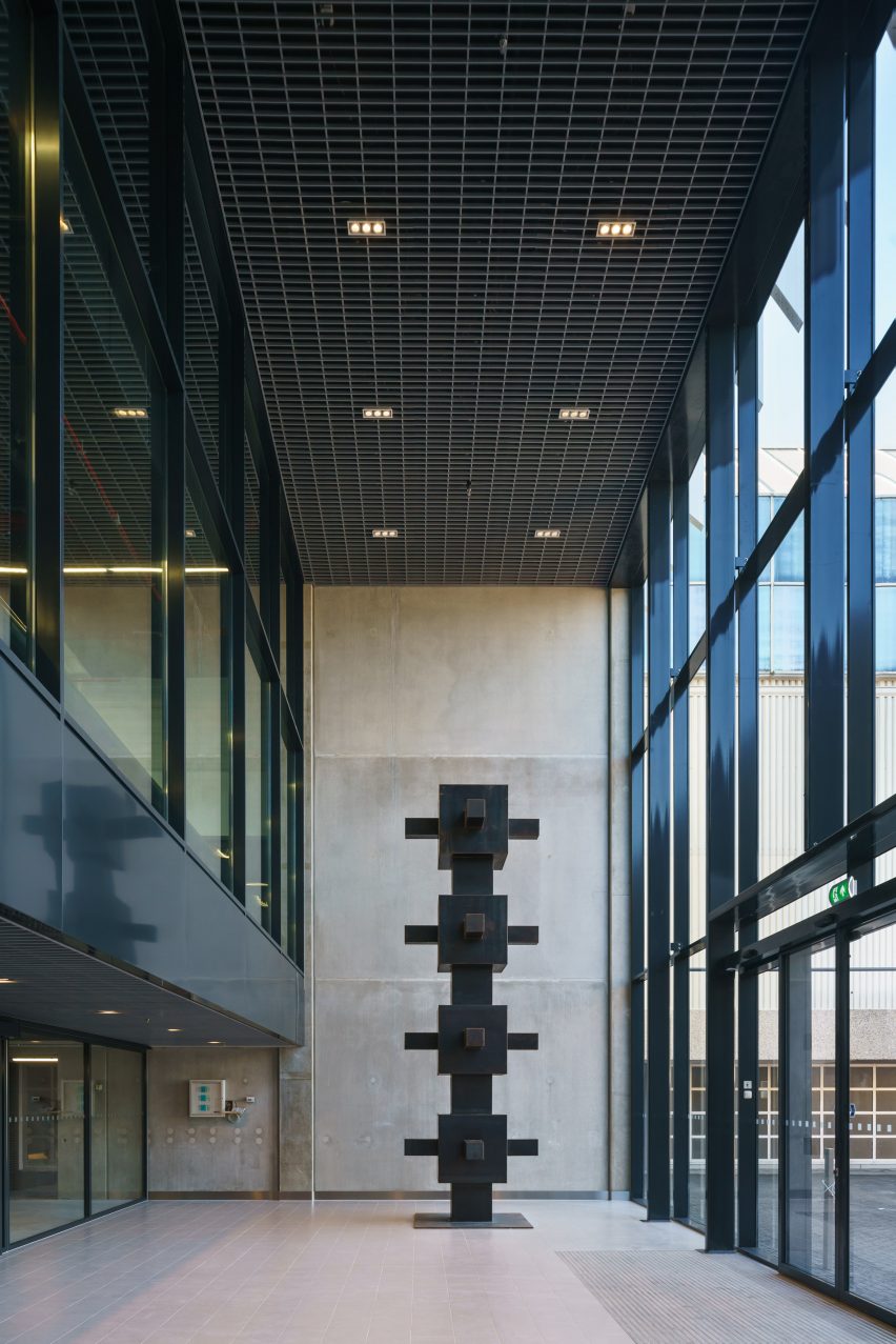 Car park by Benthem Crouwel