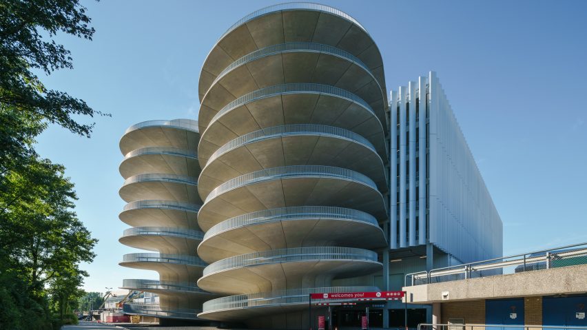 Car park by Benthem Crouwel