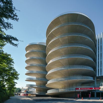 Car park by Benthem Crouwel