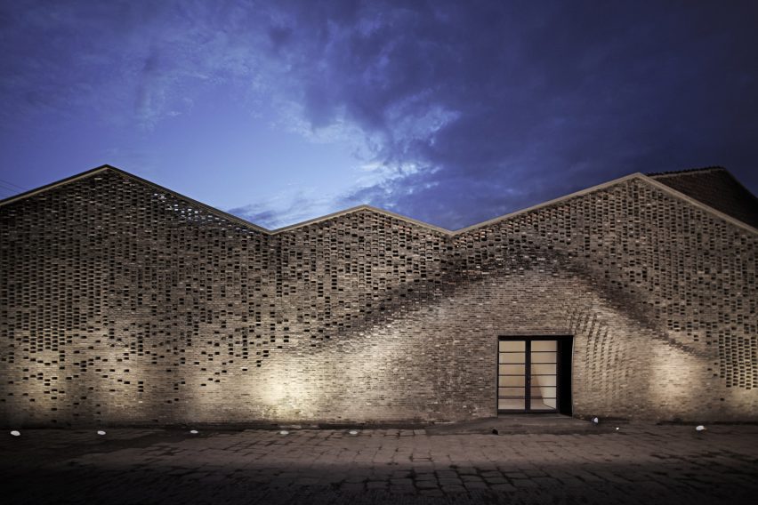 Robotic Brick Fabrication – Archi-Union Architects