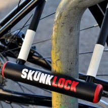 SkunkLock bicycle lock causes thieves to vomit