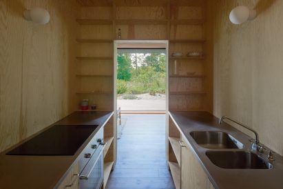 Summer House T by Krupinski/Krupinska Arkitekter