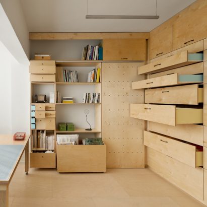 space-saving-modular-studio-raanan-stern-space-saving-interiors-sq