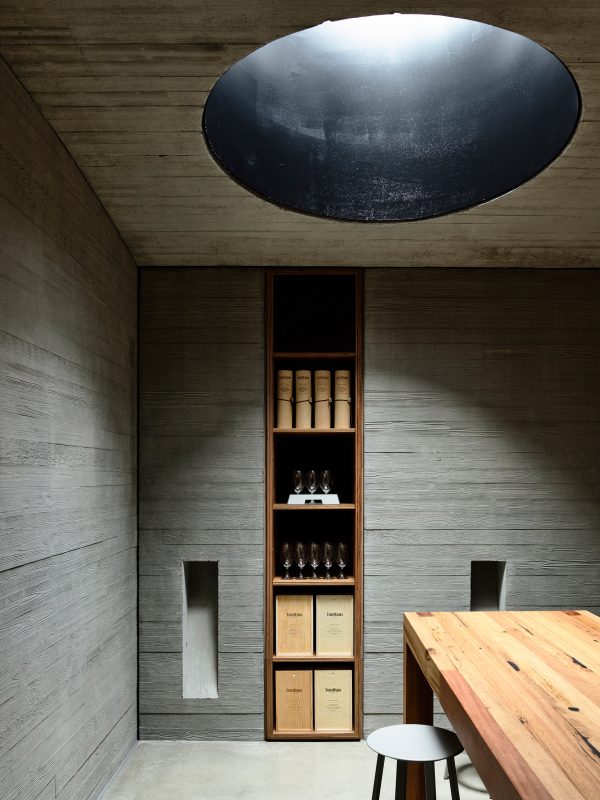 Tarrawarra Cellar Door by Kerstin Thompson Architects (Photography by Derek Swalwell)