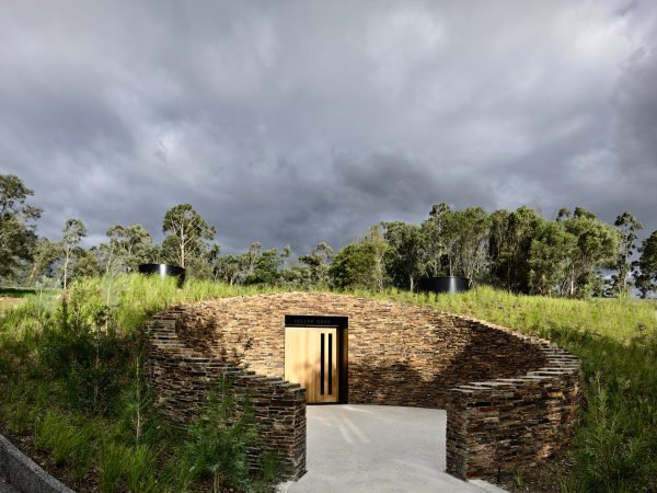 Tarrawarra Cellar Door by Kerstin Thompson Architects (Photography by Derek Swalwell)