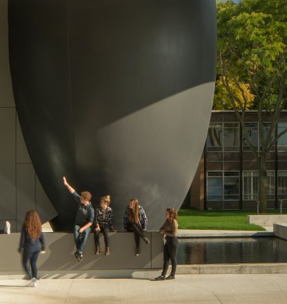 The Taubman Complex by Morphosis