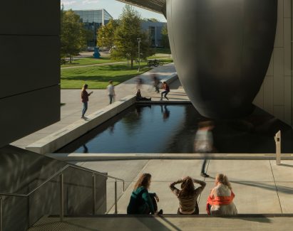 The Taubman Complex by Morphosis