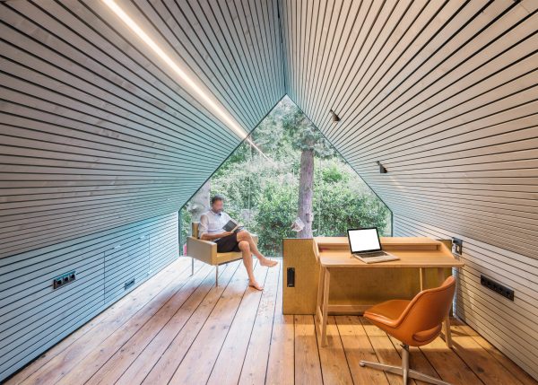 The Enchanted Shed by Sue Architekten