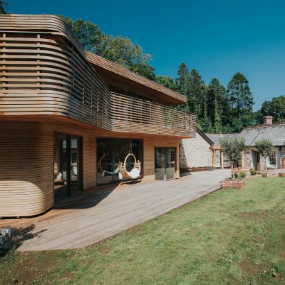 Steambent house by Tom Raffield