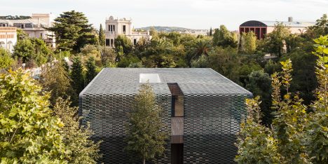 TR House by PmmT Architects