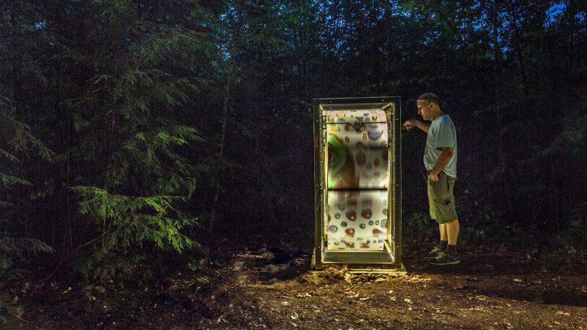 Universal Play Machine flipbooks in the forest by Beam Camp