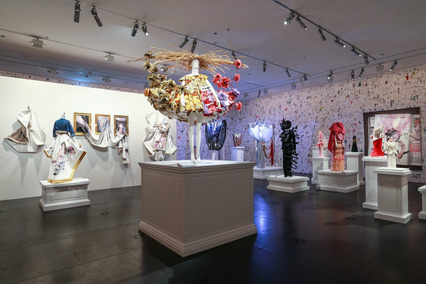 Viktor&Rolf Fashion Artists exhibition