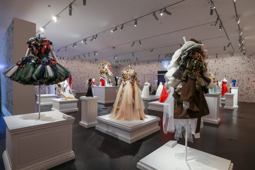 Viktor&Rolf Fashion Artists exhibition