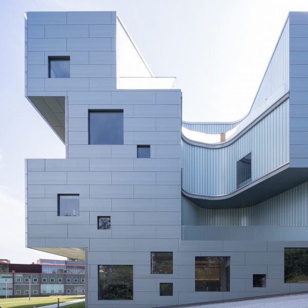 Visual Arts Building by Steven Holl opens at the University of Iowa