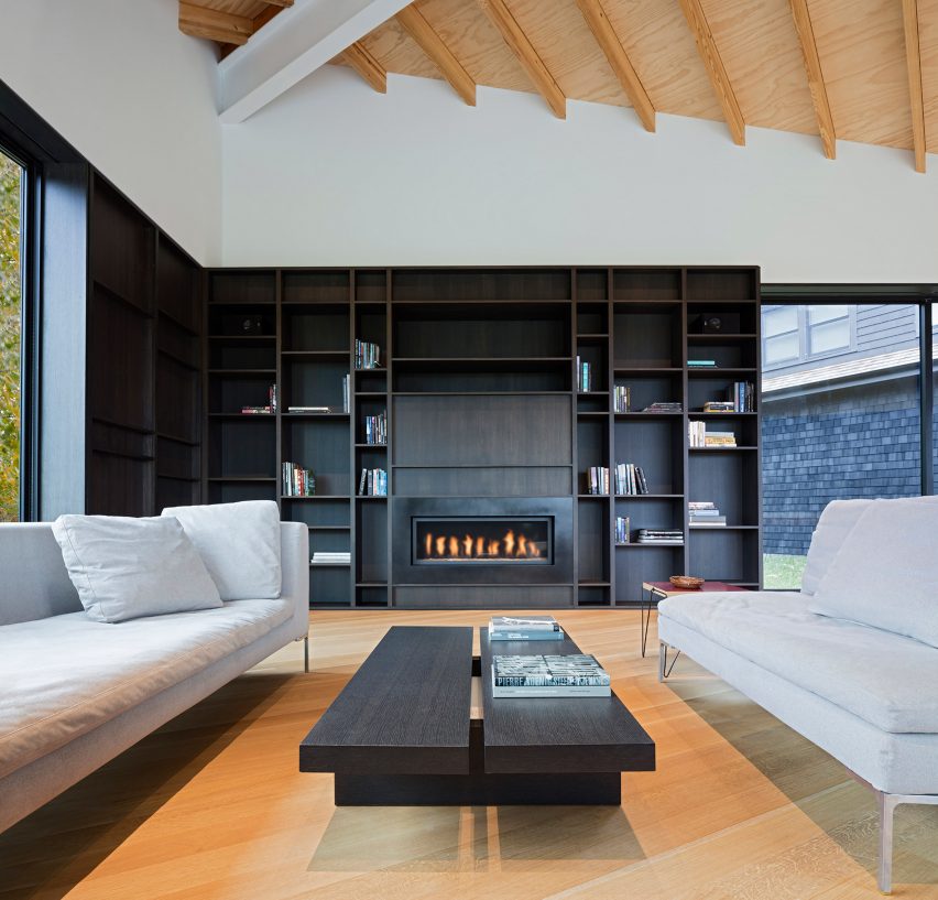 Watermill House by Desai Chia Architecture