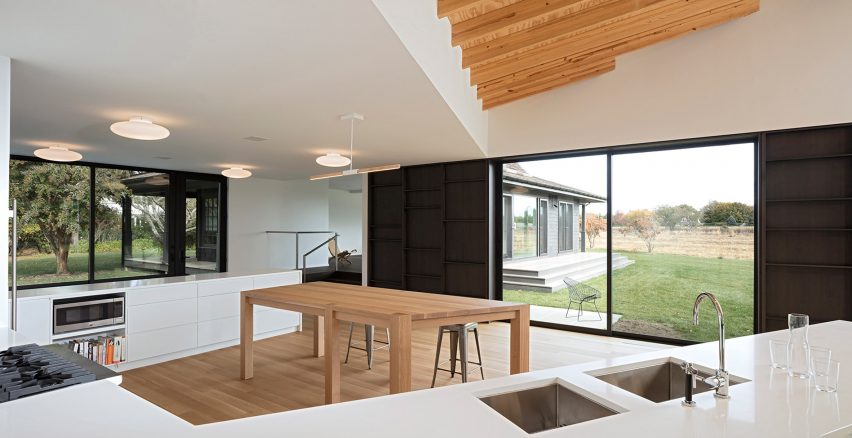 Watermill House by Desai Chia Architecture