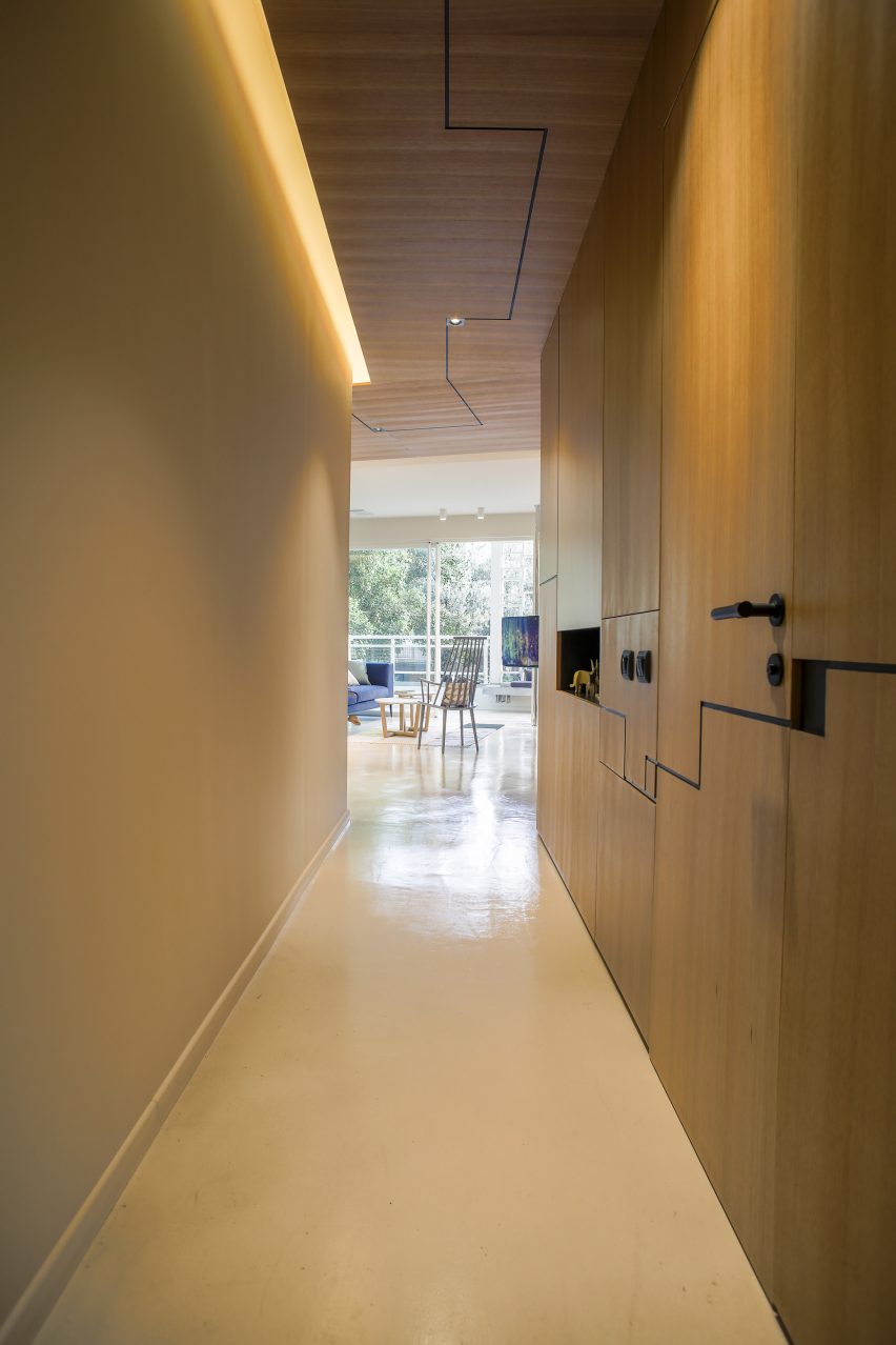 Weisel apartment in Tel Aviv by Dori Interior Design
