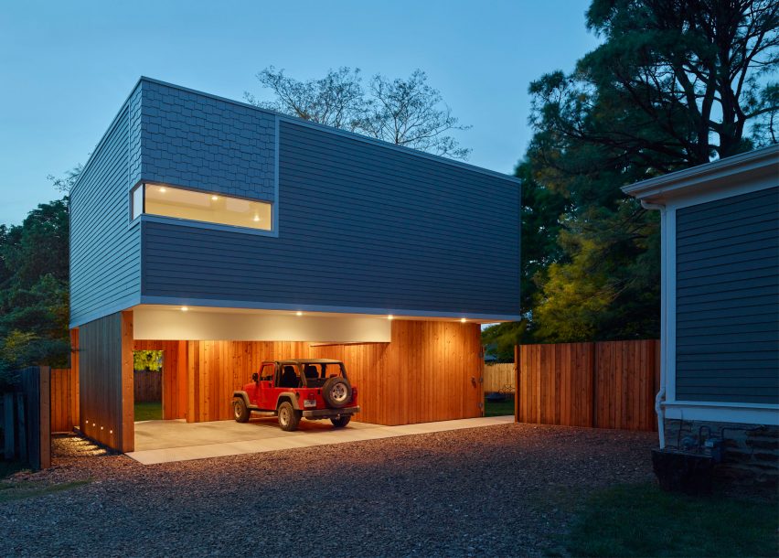 Werner Carriage House by deMx architecture