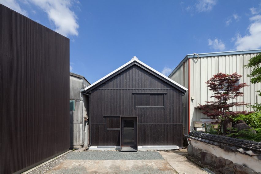 Fukuchiyo sake brewery by yHa Architects