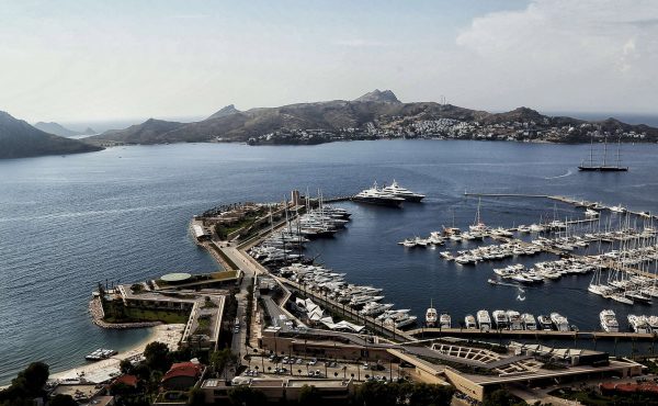 Yalikavak Palmarina by EAA – Emre Arolat Architecture