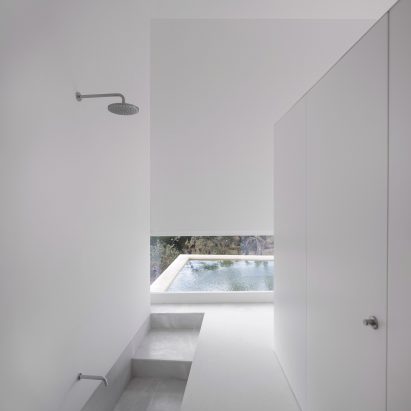 10 best minimalist bathrooms on Dezeen